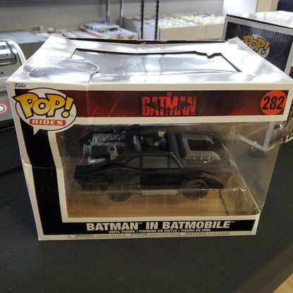 Batman in Batmobile - 282 - The Batman (DAMAGED)